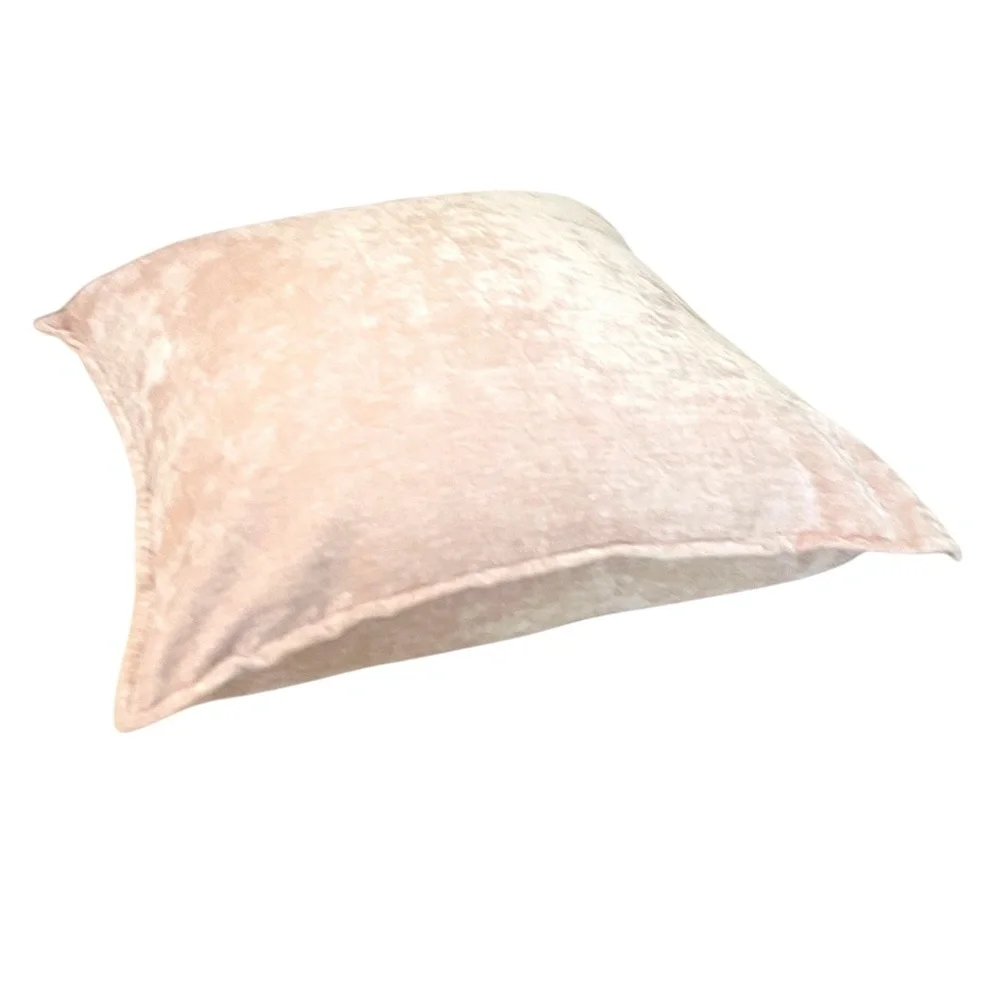 The Madison’ Dream Home Collection Velvet Rib Pink/Blush Textured Square Pillows